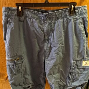 Nautica Jeans men's cargo shorts size 33 blue